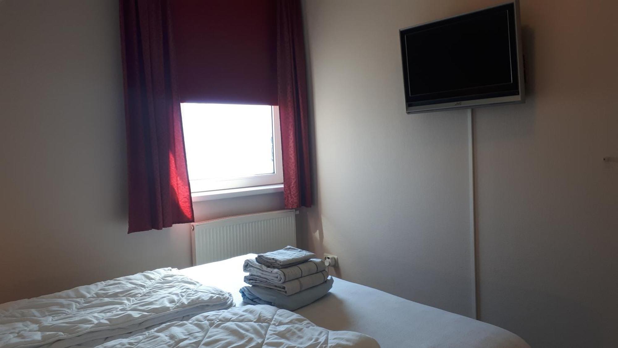 Appartement Esta Buren  Bagian luar foto